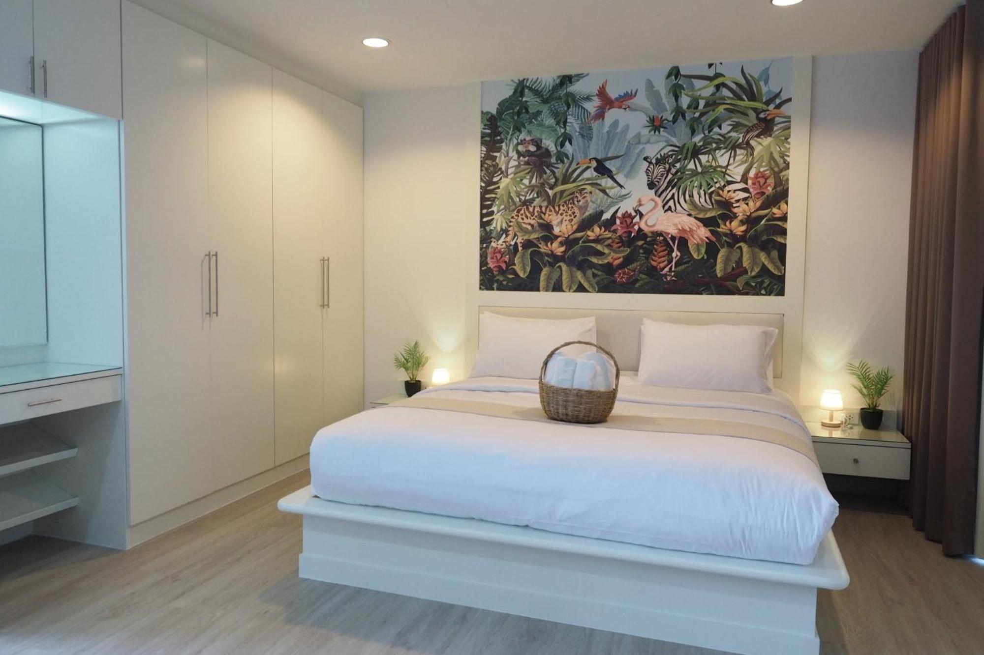 The Beach Bangsaen By Thanthita Next To Wonnapa Beach Free Disney Plus Exteriör bild