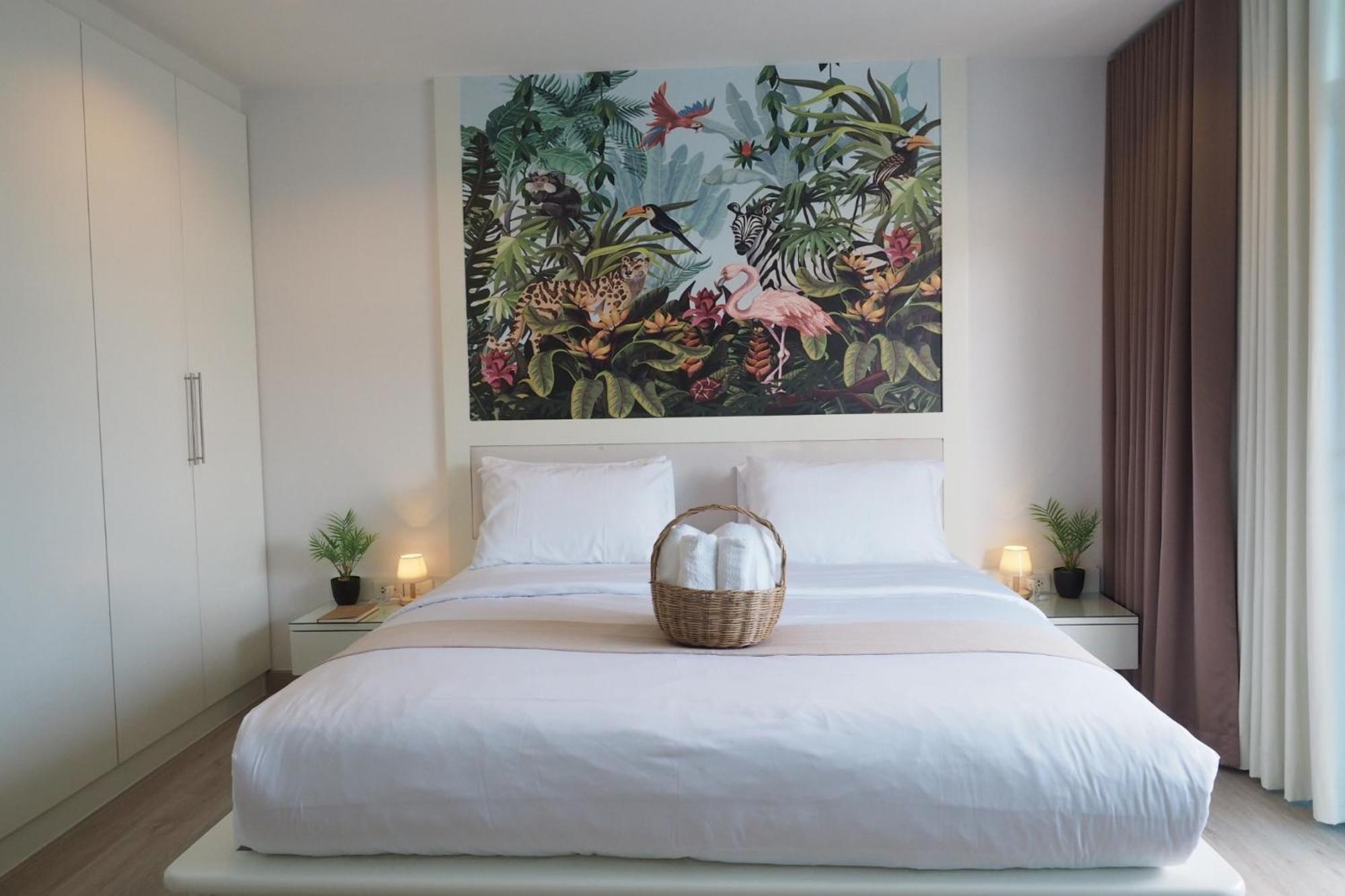 The Beach Bangsaen By Thanthita Next To Wonnapa Beach Free Disney Plus Exteriör bild
