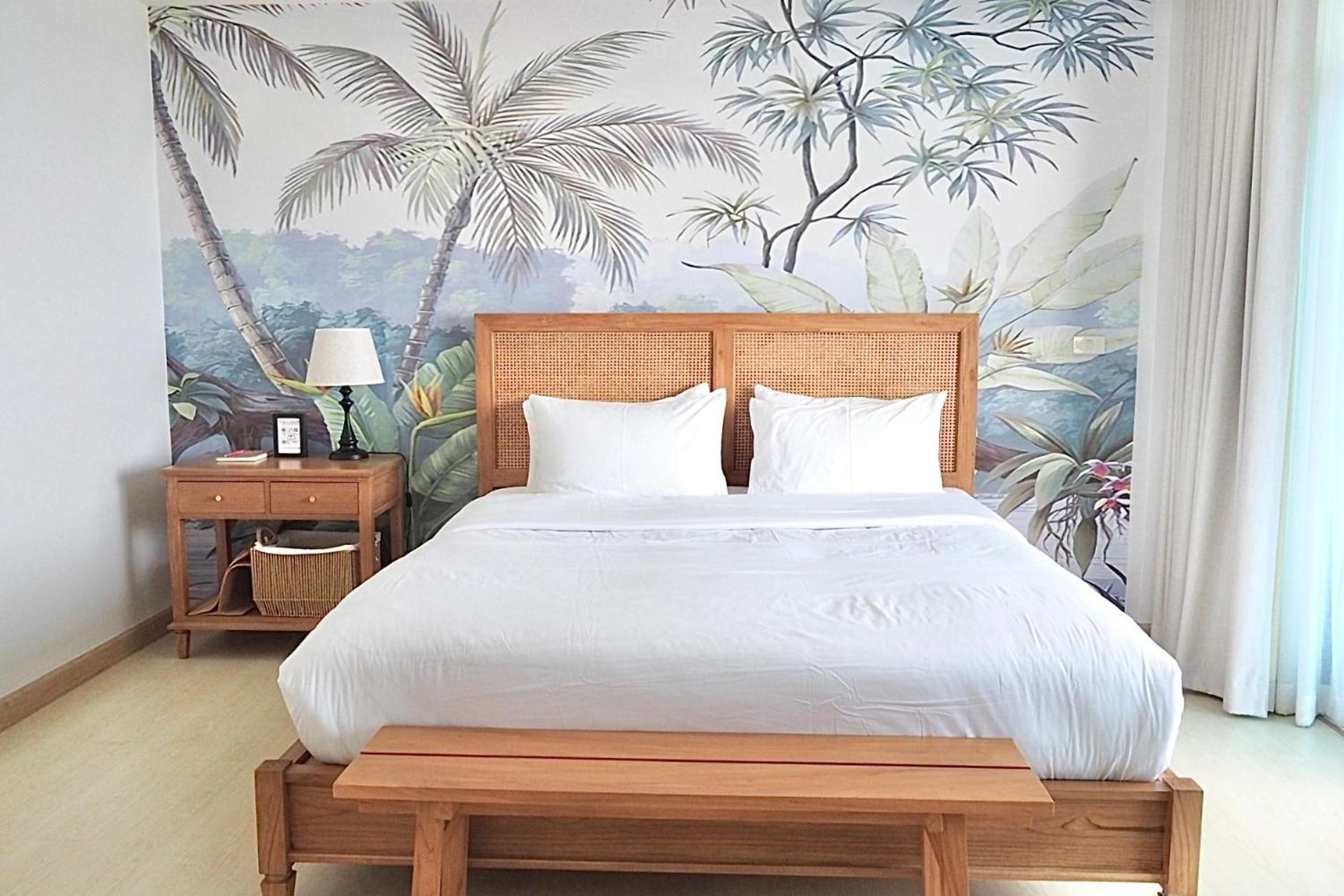 The Beach Bangsaen By Thanthita Next To Wonnapa Beach Free Disney Plus Exteriör bild